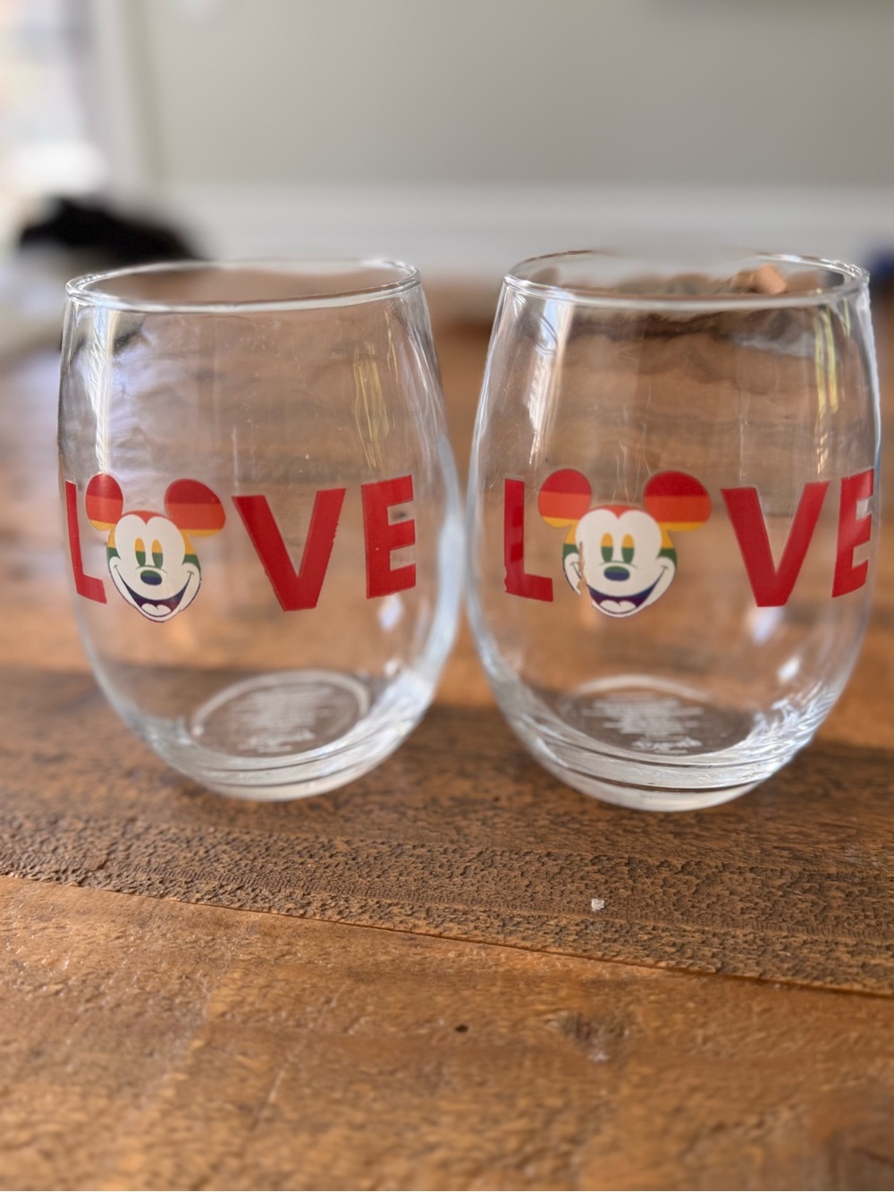 Disney Mickey Mouse  'LOVE' Stemless Wine Glasses.